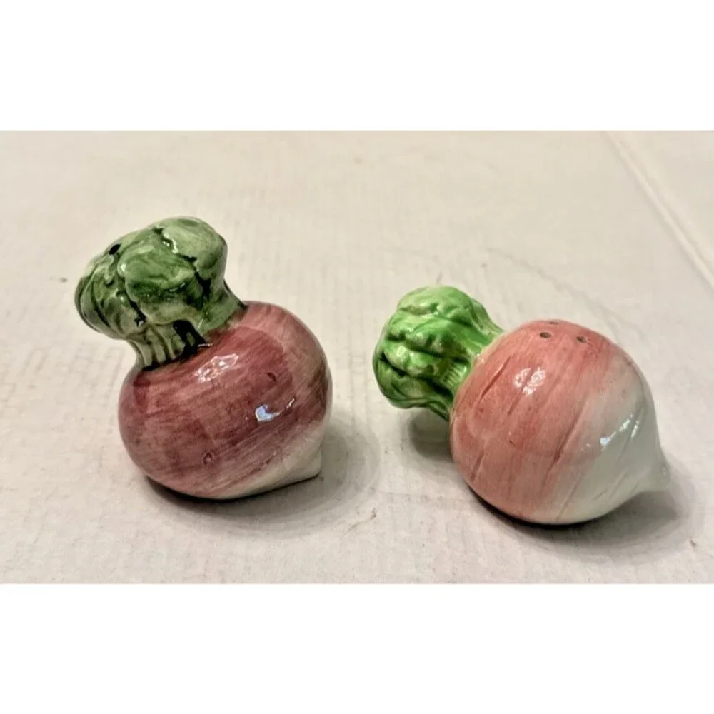Vintage Fitz and Floyd Salt & Pepper Shakers Radish Vegetable Garden w/Stoppers
